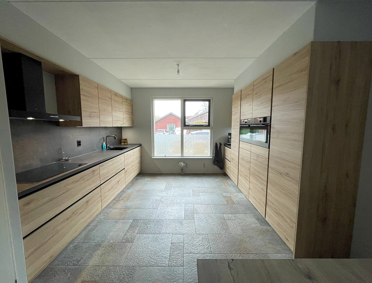 Houtlook parallel keuken familie Rensen