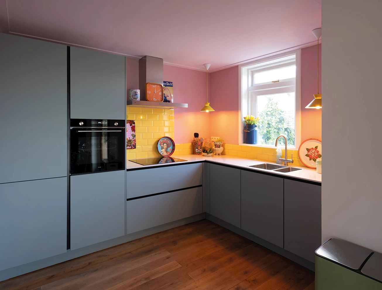 Kleuren in een gezellige keuken