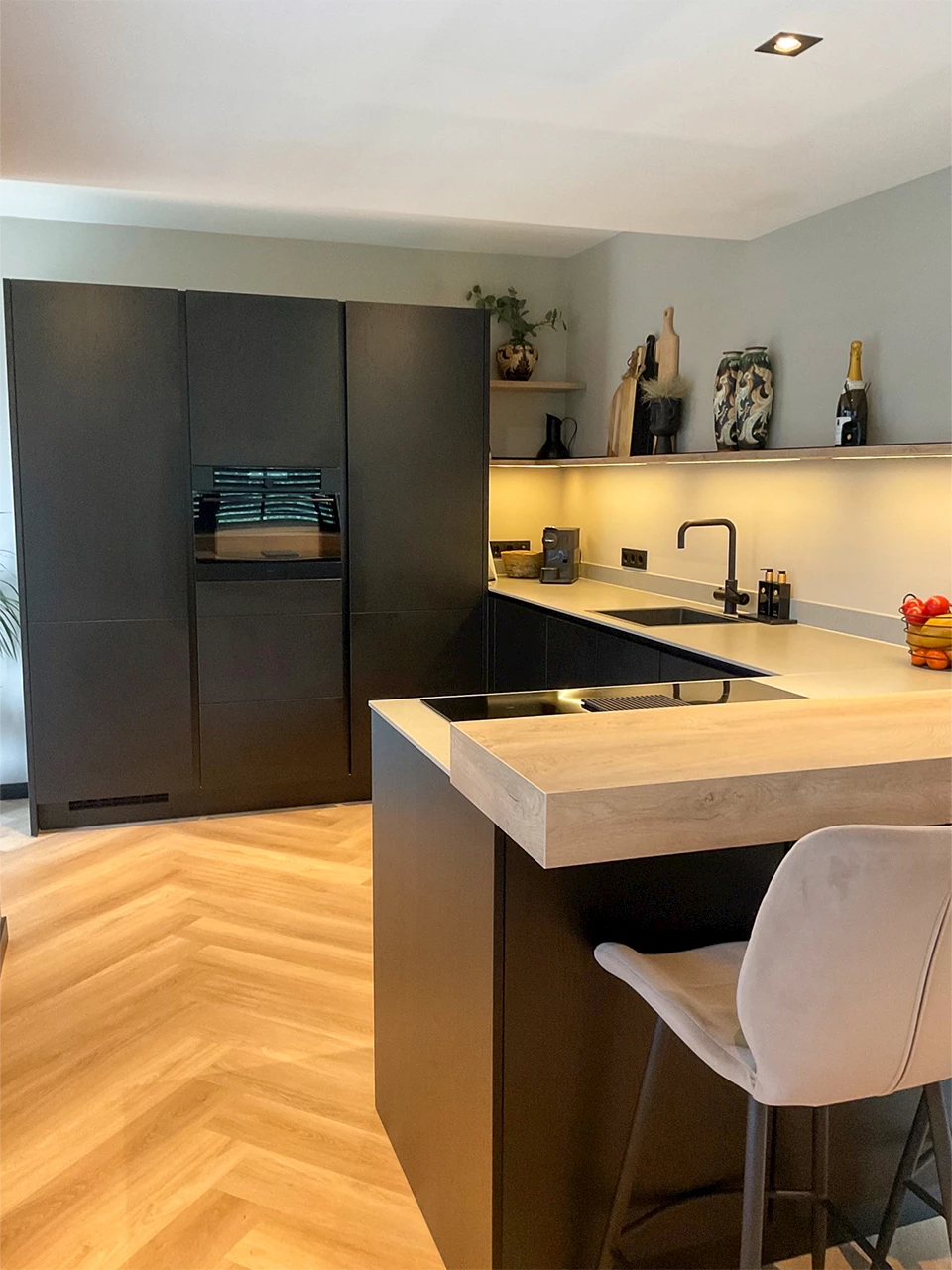 Ruime moderne keuken