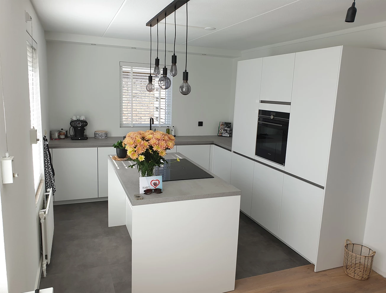 Strakke tijdloze keuken