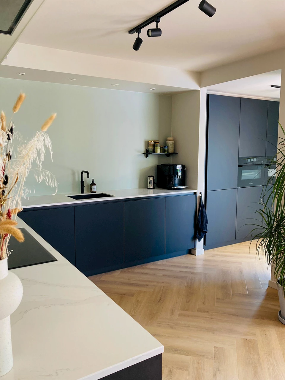 Keuken zwart mintgroen