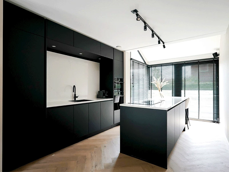 Zwart witte keuken