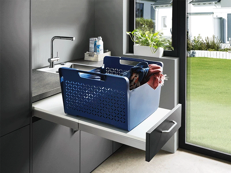 Plateau voor wasmand