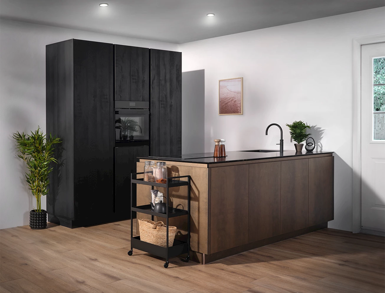 Zwarte moderne keuken